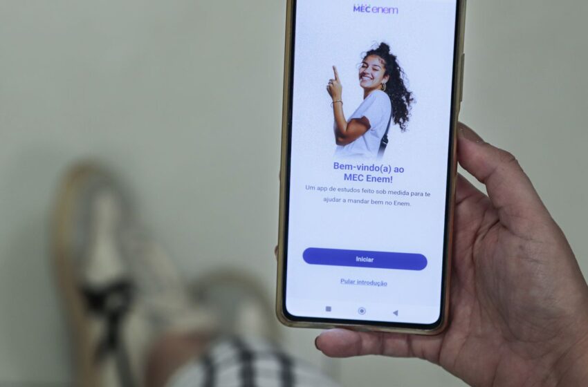  Enem: aplicativo do MEC traz simulados e correção de redações