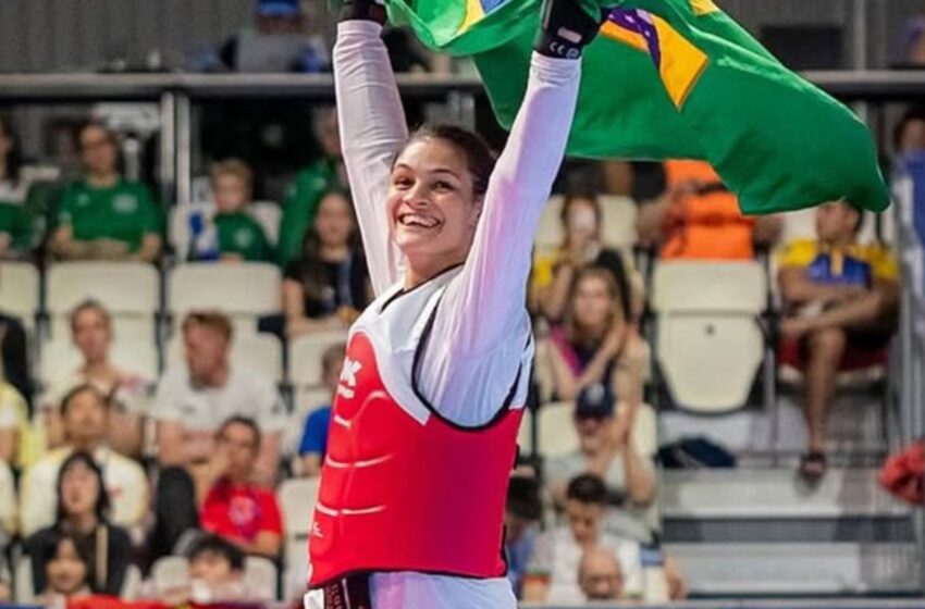  Maria Clara Pacheco é campeã mundial de taekwondo na China