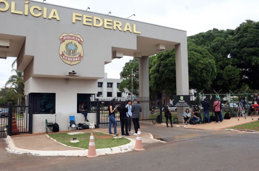  “Todo mundo sabe o que ele fez”, diz Lula sobre prisão de Bolsonaro