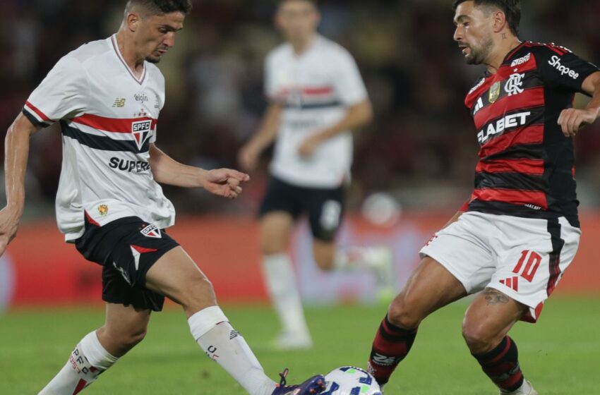  Buscando a liderança do Brasileiro, Flamengo enfrenta o São Paulo