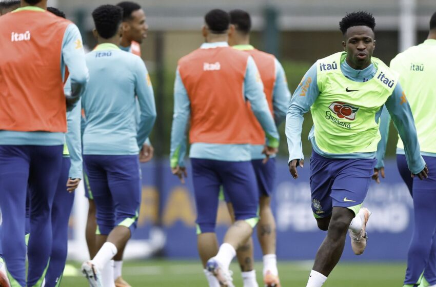  Vinicius Júnior diz que seleção evolui sob comando de Carlo Ancelotti