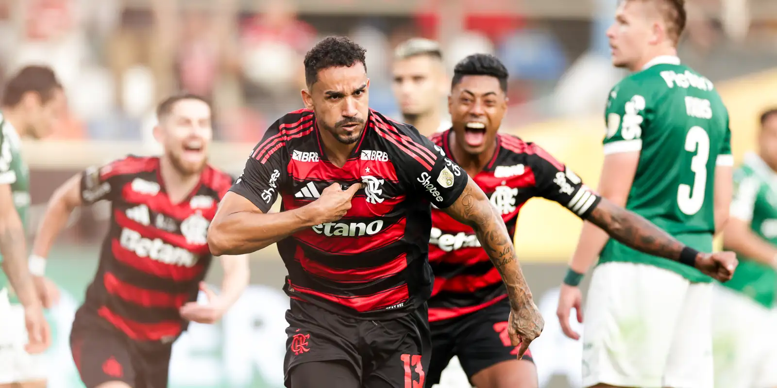  Flamengo vence Palmeiras e vira 1º brasileiro tetra da Libertadores