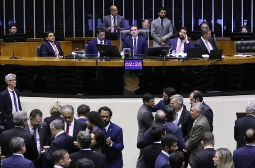  Câmara aprova texto-base do projeto de lei antifacção