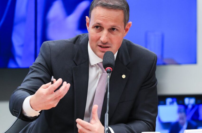  Derrite apresenta 5ª versão do PL Antifacção após críticas do governo