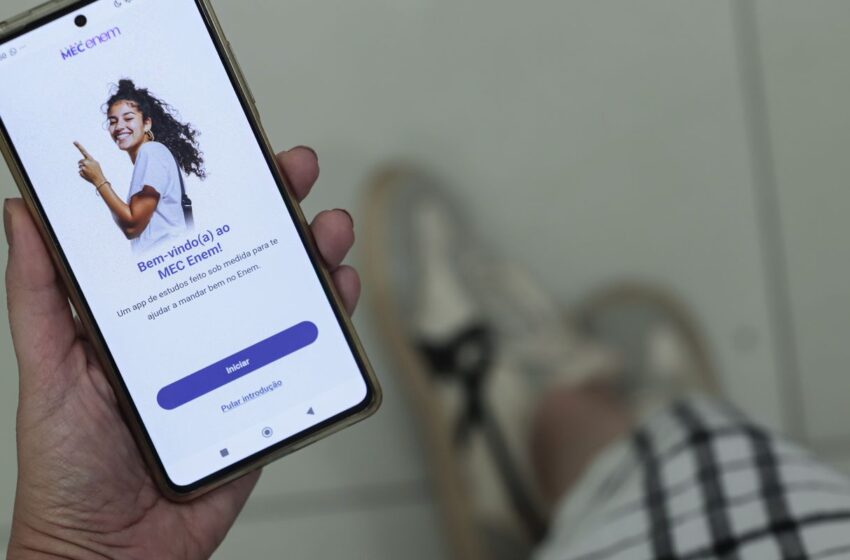  Participantes do Enem podem estudar por aplicativo do MEC para domingo