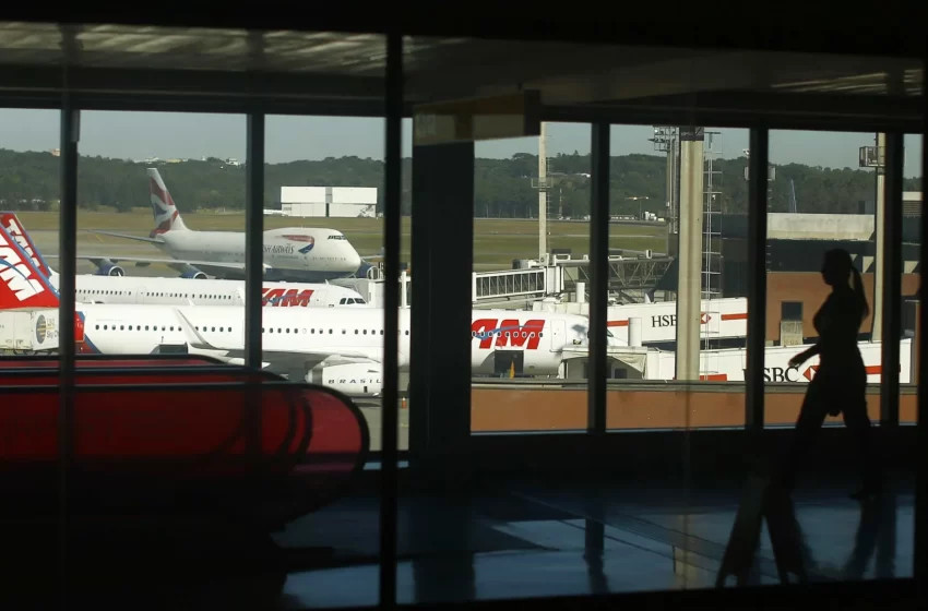  Governo concede 13 aeroportos de pequeno porte em leilão nacional