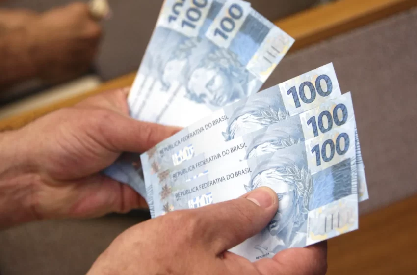  Massa de renda no Brasil alcançou novo recorde aos R$ 357,265 bi, aponta IBGE