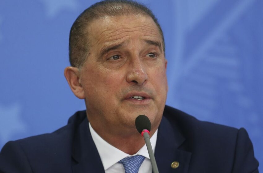  Problemas com descontos era recorrente, diz ministro de Bolsonaro