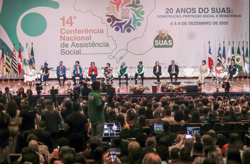  Lula propõe reunião dos Poderes para tratar de feminicídio