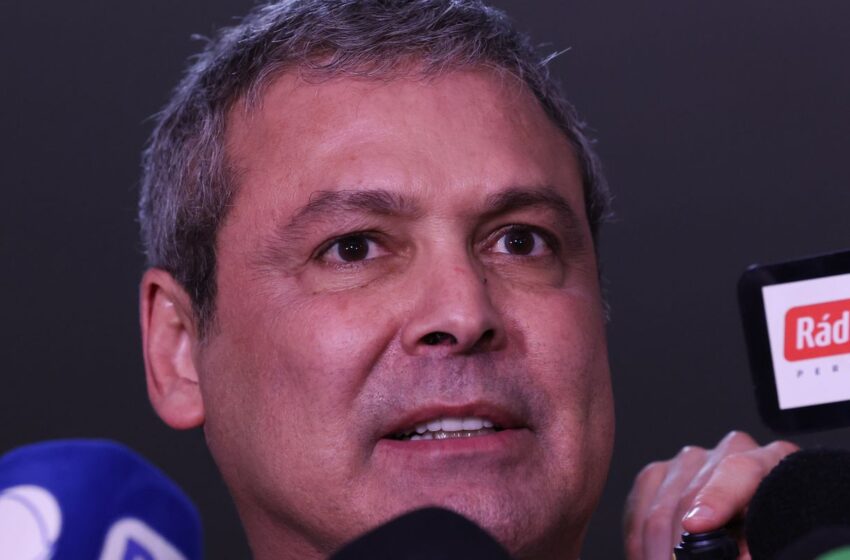  Líder do PT considera escandalosa decisão de votar PL da dosimetria