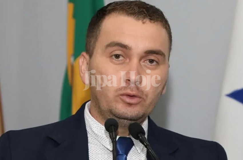  Câmara Ignora Denúncia de Masturbação em Público e Absolve Vereador em Sessão Tensa