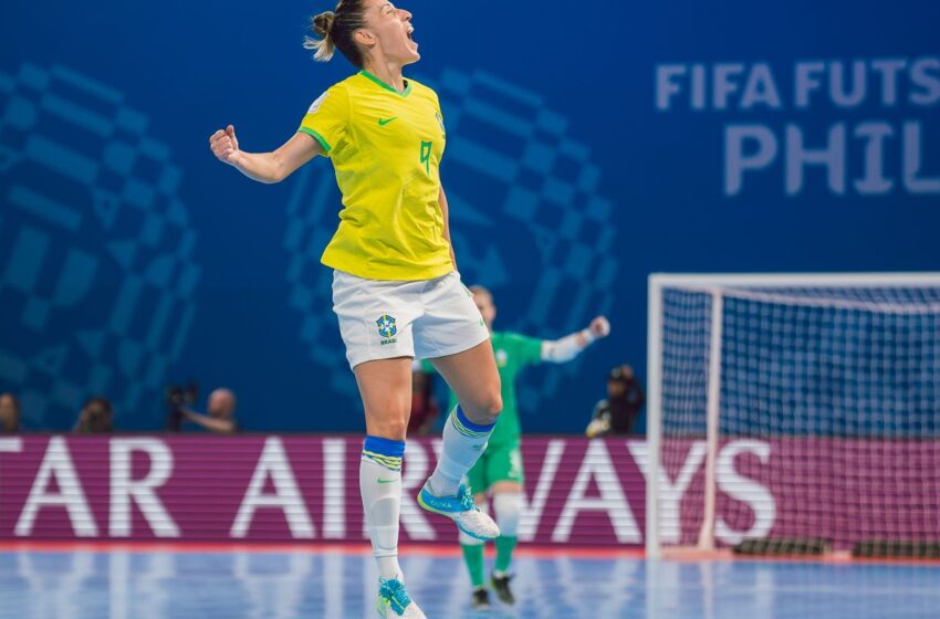  Brasil goleia e avança para semi da Copa do Mundo de futsal