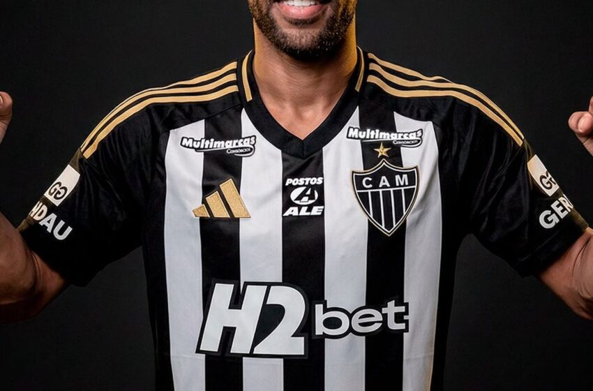  Atlético-MG anuncia o lateral-esquerdo Renan Lodi