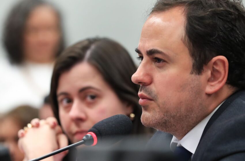  Câmara decide suspender Glauber Braga por 6 meses