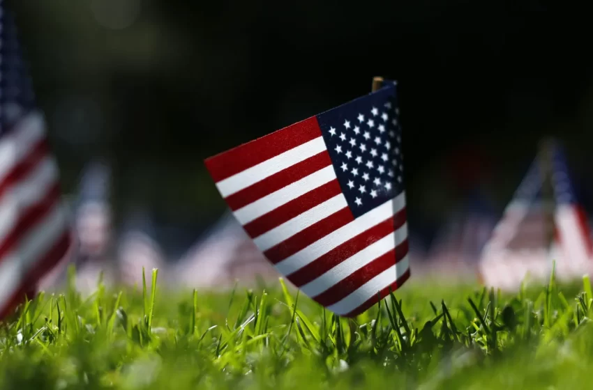  Pedidos de auxílio-desemprego nos EUA caem 10 mil, para 214 mil