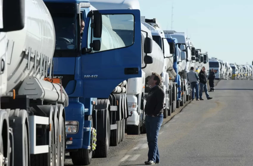  Nova linha do BNDES para caminhoneiros deve ter R$ 10 bi em crédito