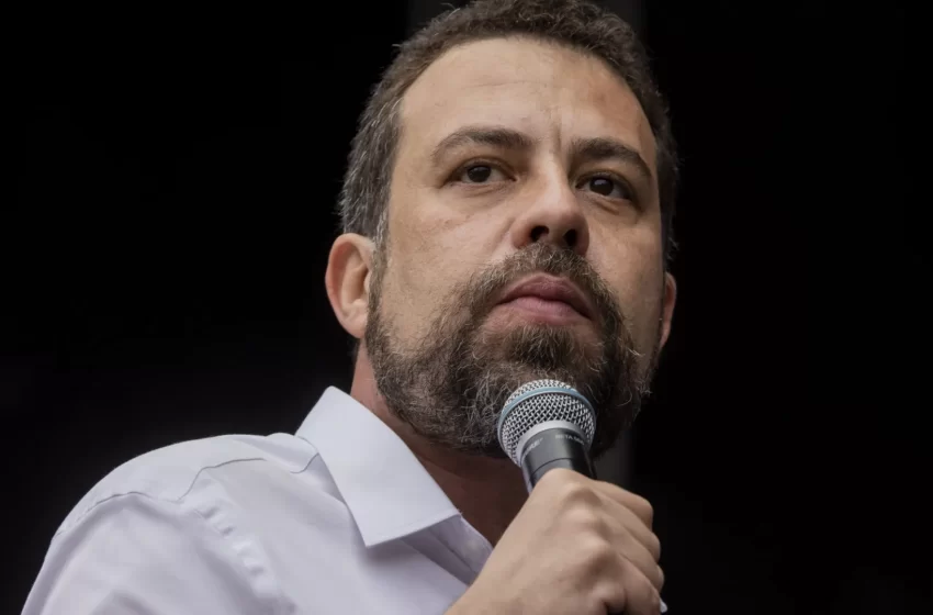  Boulos diz que governo Lula quer aprovar mudança em escala 6×1 no primeiro semestre