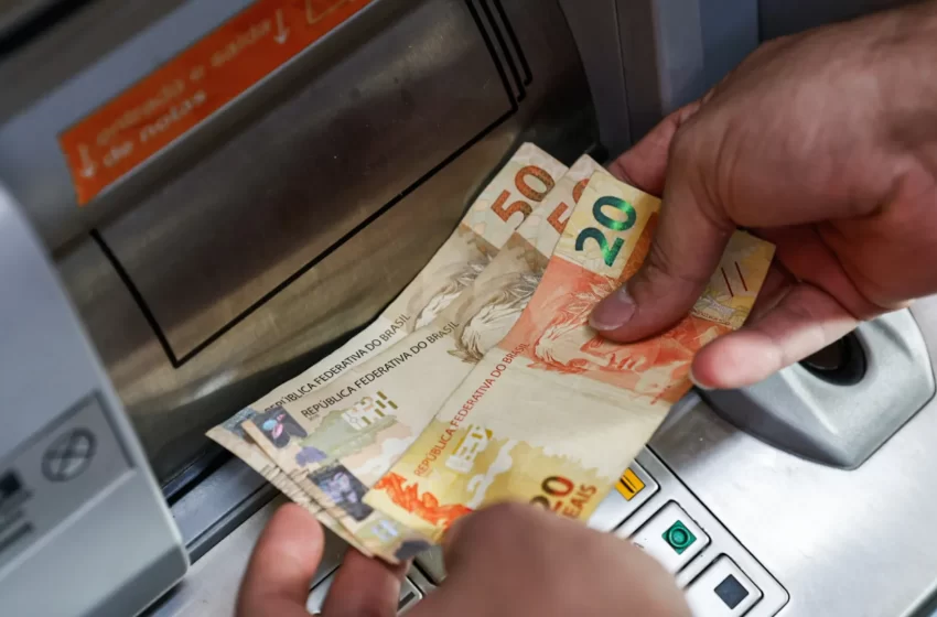  Decreto de Lula fixa novo salário mínimo para 2026