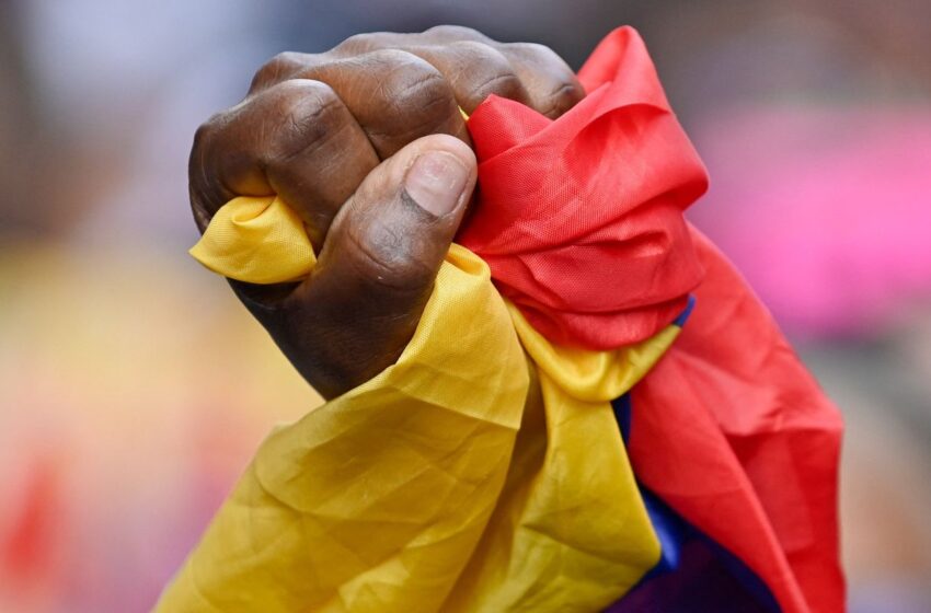  Lula e Petro conversam por telefone sobre situação na Venezuela