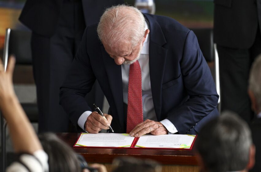  Lula veta integralmente PL da Dosimetria