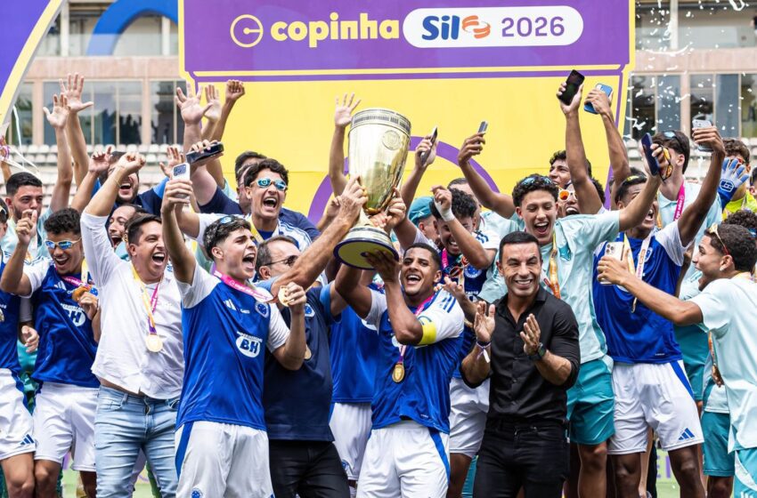  Cruzeiro bate São Paulo e fatura bicampeonato da Copinha após 19 anos