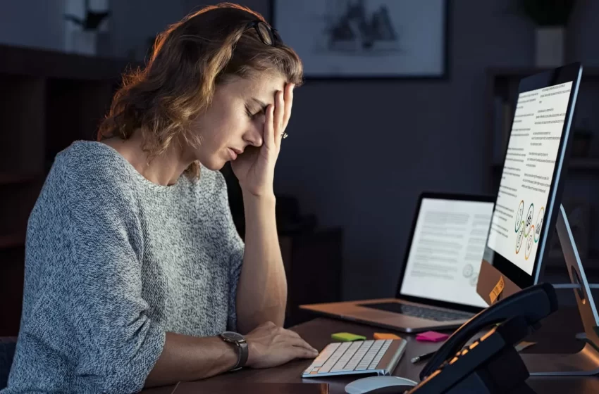  Afastamentos por burnout disparam e gastos com auxílios pressionam Previdência