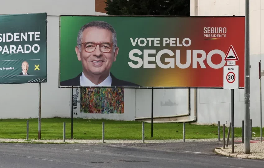  Seguro doa 1.500 metros de material para cartazes para fazer lonas