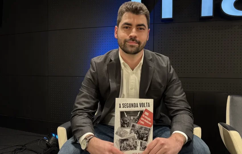  "Seguro vive em altura delicada. Em 86, Esquerda era fixe e hoje é diabo"