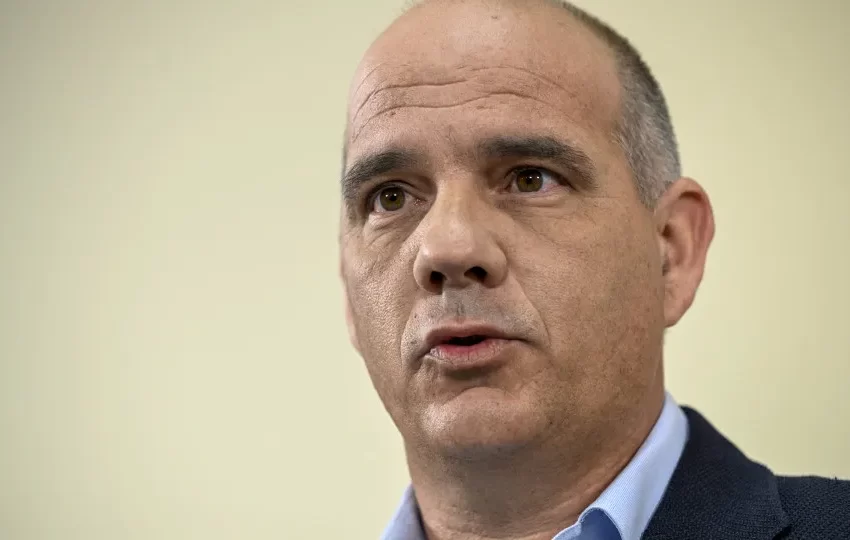  Raimundo acusa Governo de menosprezar IPMA e não resolver drama das pessoas