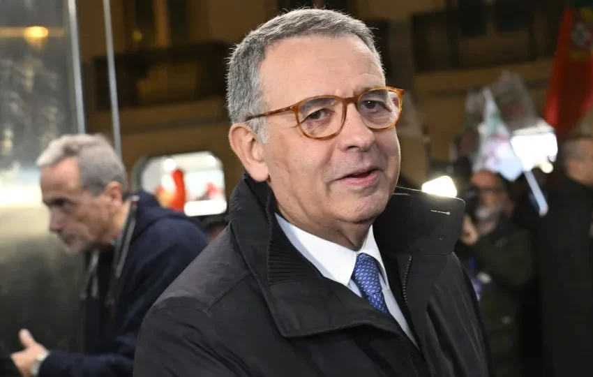  Mandatário de Seguro denuncia transporte indevido de eleitores em Paris