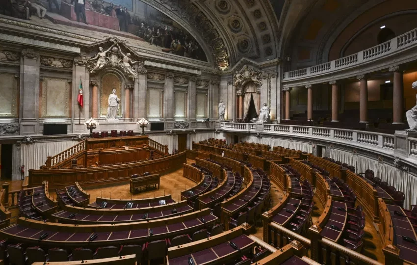  AR prepara-se para adiar candidaturas a Conselho de Estado, Provedor e TC