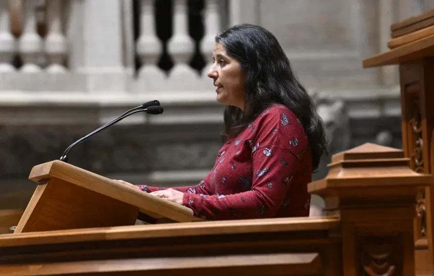  PCP questiona sobre movimentos de aviões militares dos EUA nas Lajes