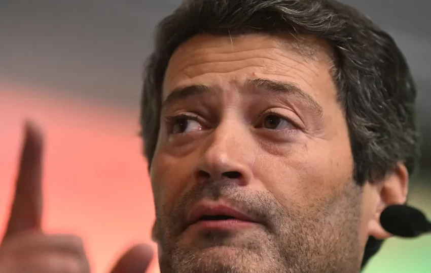  Num governo do Chega ou fora, "país fica melhor com pessoas como Passos"