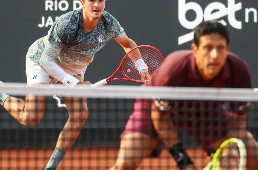  João Fonseca e Marcelo Melo avançam para semifinal do Rio Open