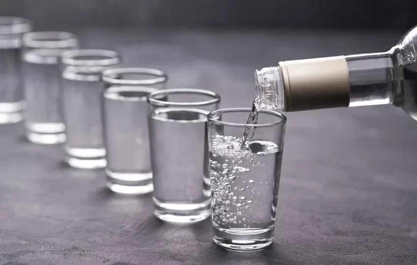  EUA. Caloiro de fraternidade morre após grupo ingerir 3,5 litros de vodka