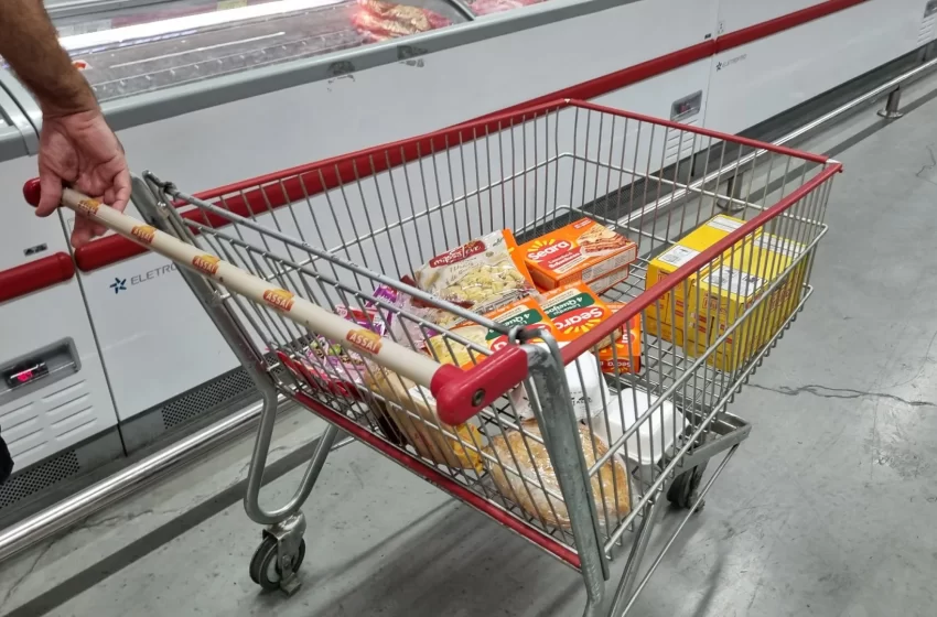  Inflação fica em 0,33% em janeiro e repete taxa de dezembro