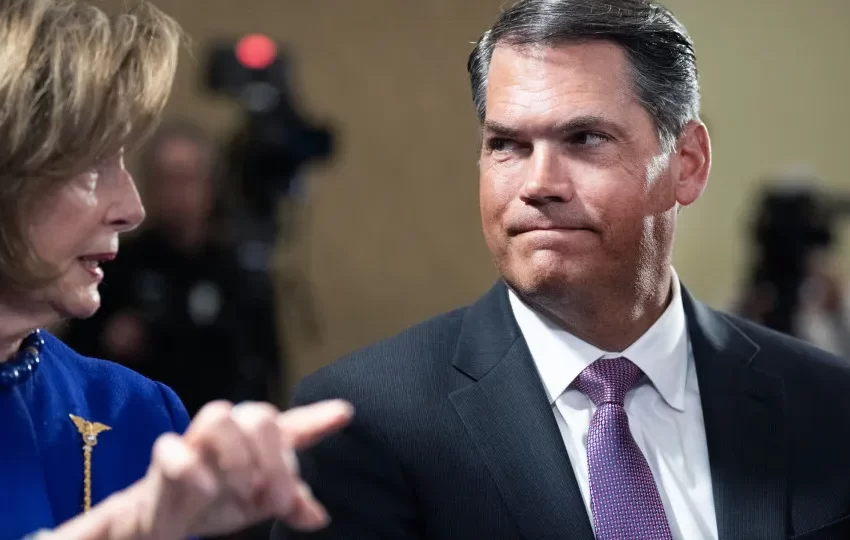  Antigo vice-governador da Georgia que enfrentou Trump candidata-se pelos democratas