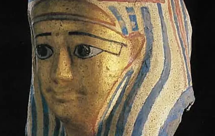  Austrália: Detido após furtar “artefactos egípcios de valor inestimável”