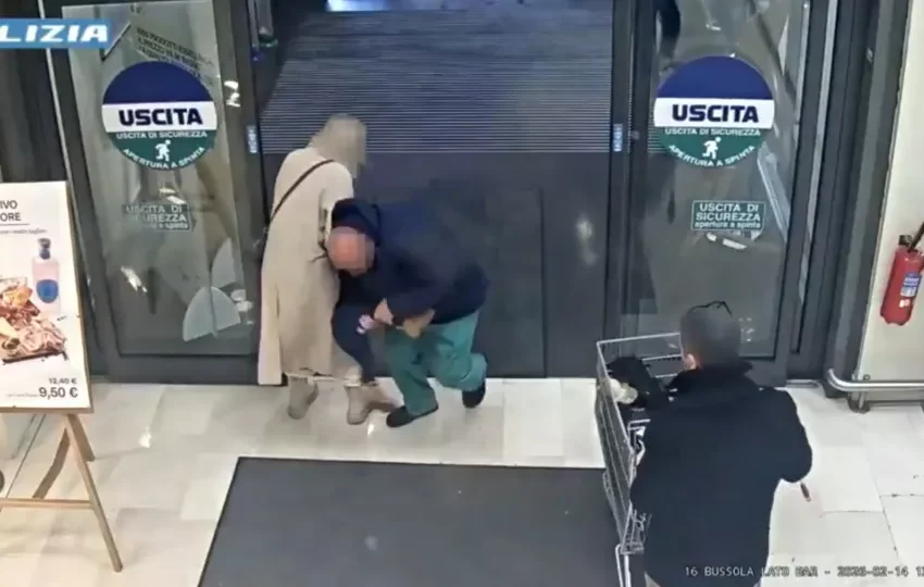  Homem tenta raptar bebé à porta de supermercado em Itália. Há vídeo