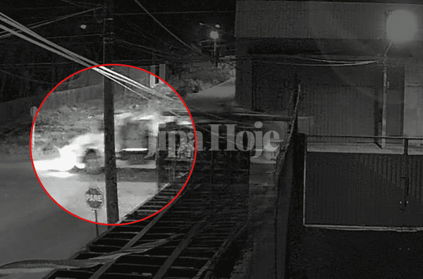  Câmera de Monitoramento Registra Colisão entre Moto e Caminhão em Ji-Paraná