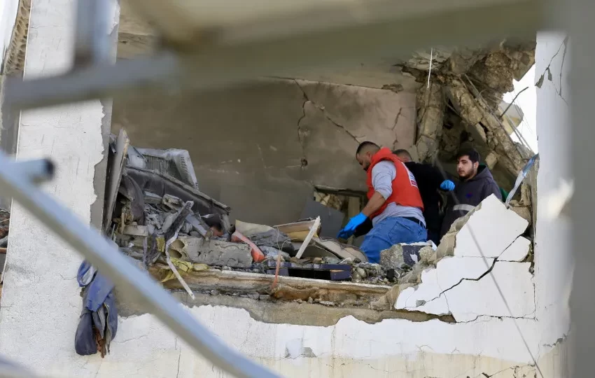  Pelo menos oito mortos em ataque israelita no sul do Líbano