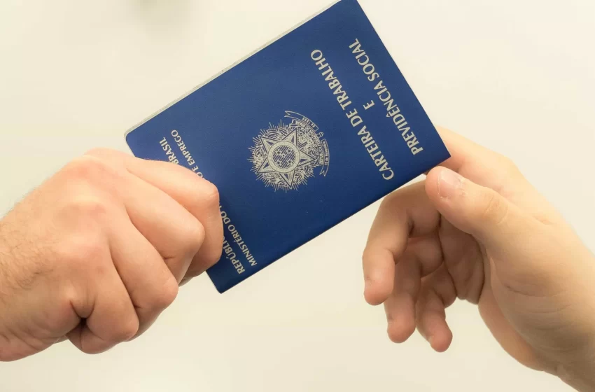  Brasil tem recorde de 66,8% dos trabalhadores na previdência social