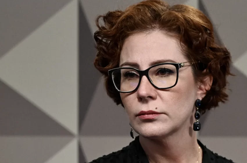  Justiça italiana autoriza extradição da ex-deputada Carla Zambelli