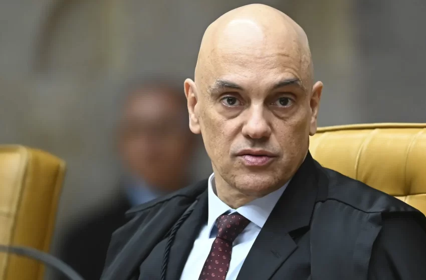  Moraes volta atrás e nega visita de conselheiro de Trump a Bolsonaro
