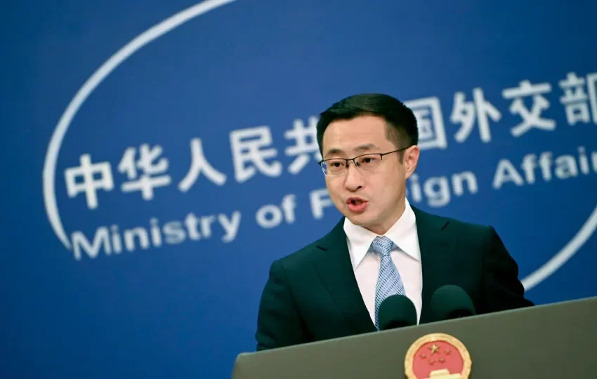  China apoia todas as iniciativas que contribuam para reduzir as tensões