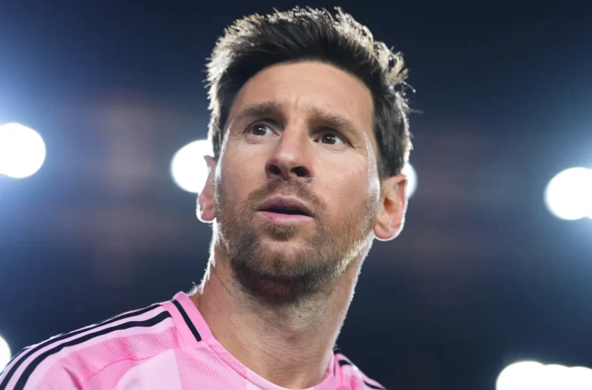  Messi alcança marca de 900 gols na carreira