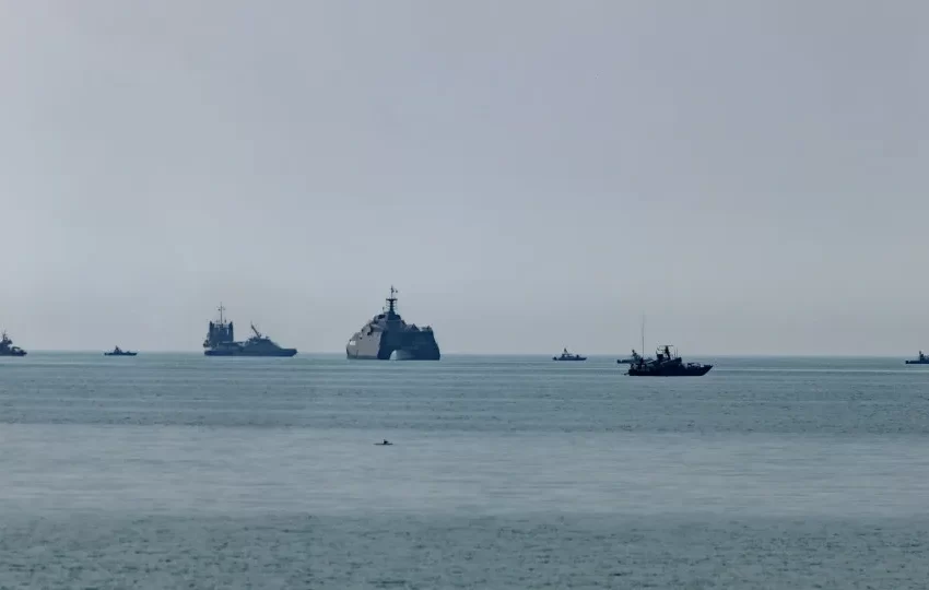  Duas dezenas de países querem ajudar na reabertura do Estreito de Ormuz