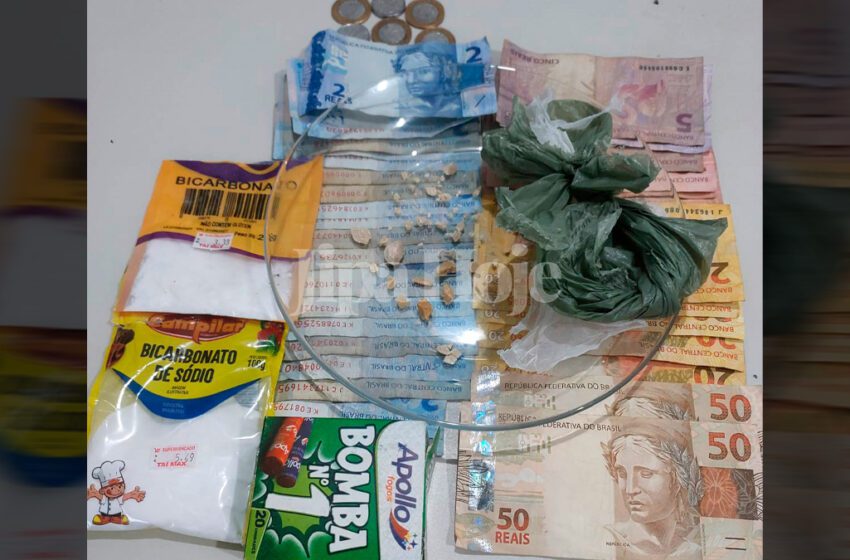  Polícia Militar Fecha Ponto de Tráfico e Apreende Crack em Ouro Preto do Oeste