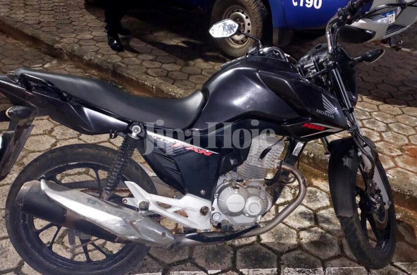  Polícia Militar Recupera Motocicleta Furtada em Jaru após Abordagem em Ouro Preto do Oeste