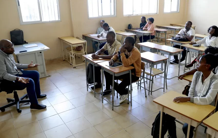  Insatisfação com concurso pode levar professores angolanos a manifestações